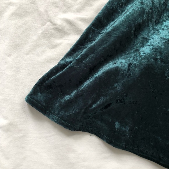 Velvet Dress - Picture 2 of 7